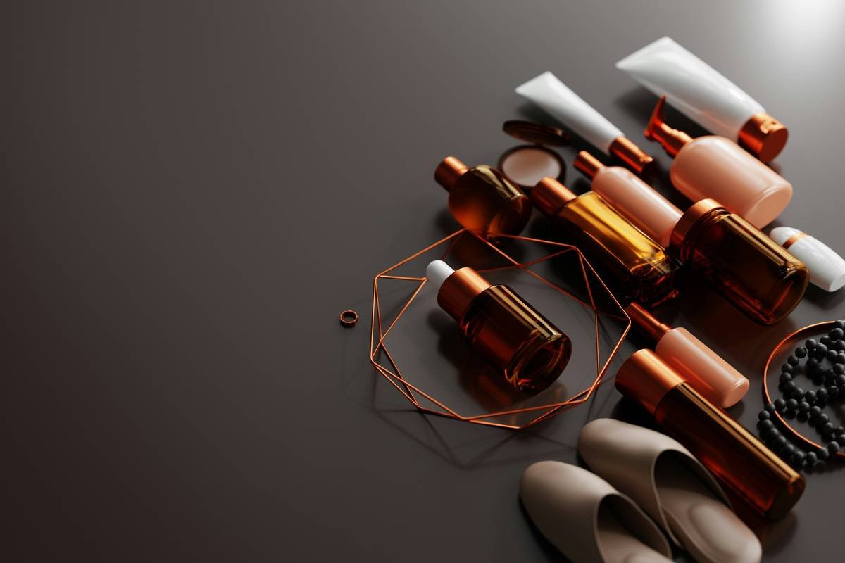 Infographic showing that women waste 17 minutes daily searching for beauty products, totaling 100+ hours yearly