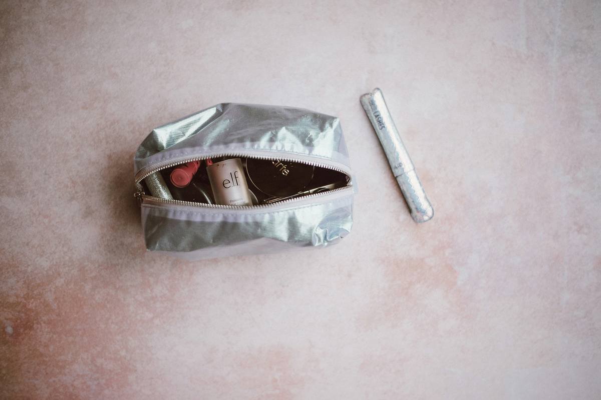 The Ultimate Guide to Choosing the Perfect Beauty Travel Pouch (No More Spilled Serums in Your Luggage!)