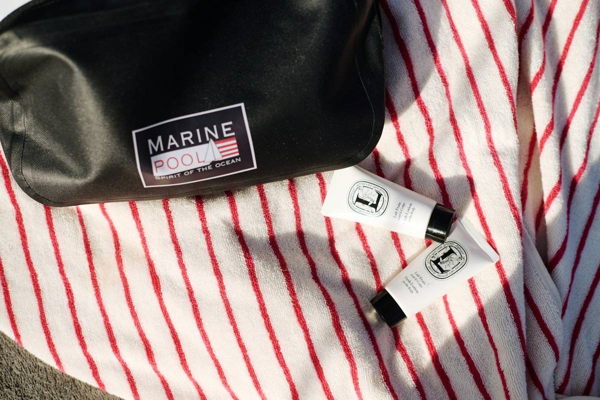 Why Your Cosmetic Travel Bag Is Sabotaging Your Routine (And How to Fix It)